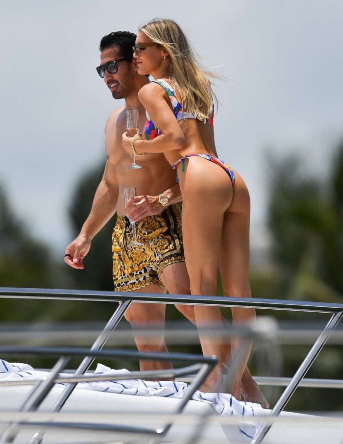 Joy Corrigan In A Bikini On A Yacht At Miami Beach