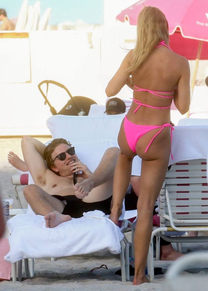 Kimberley Garner In A Pink Bikini At Miami Beach