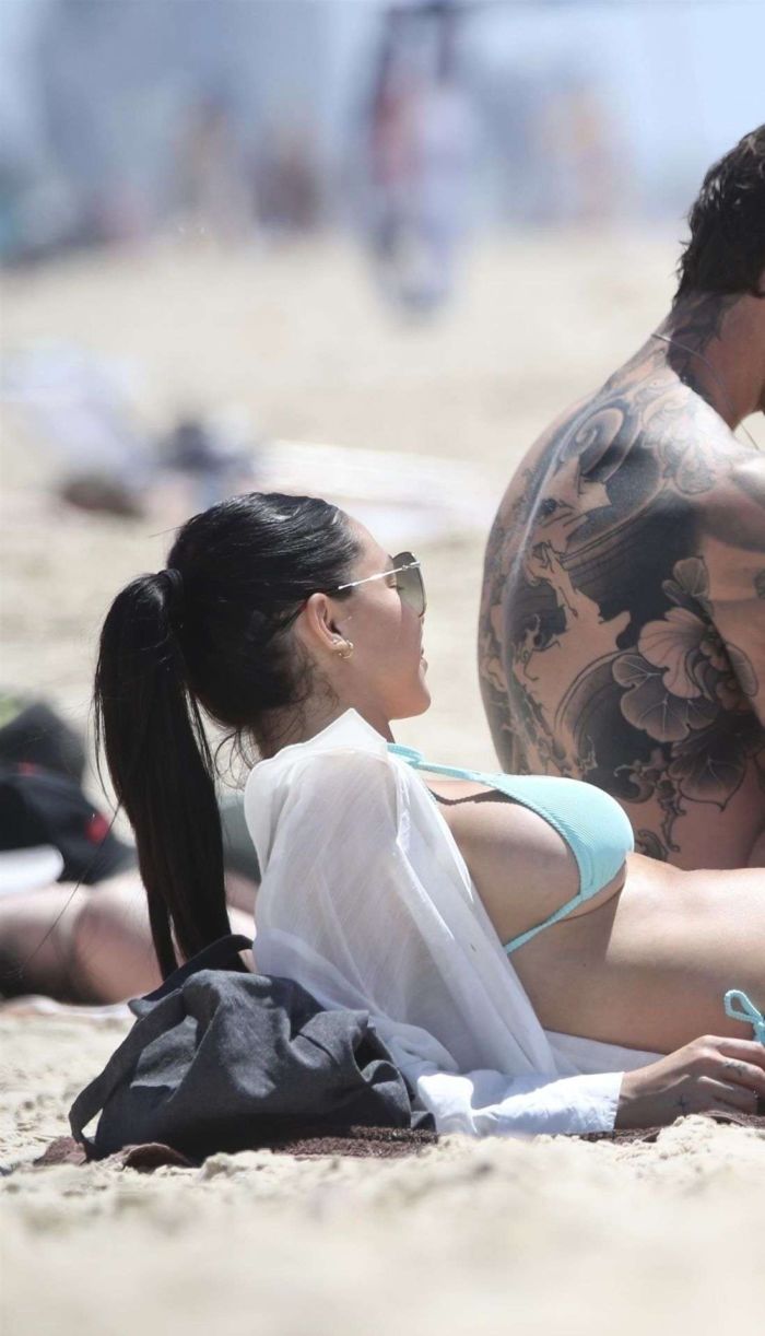 London Shay Goheen Vacationing In Bikini On The Gold Coast
