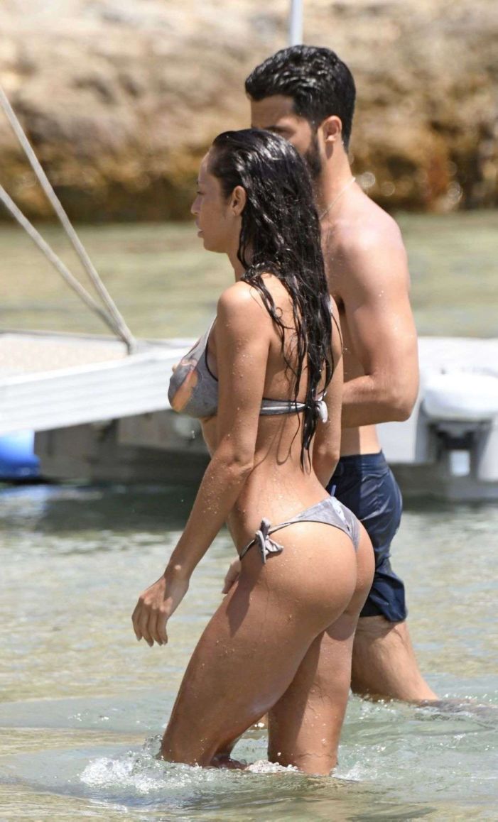 Raffaella Fico Tanning In Bikini At The Beach In Mykonos