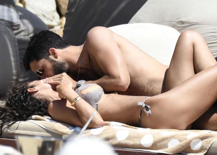 Raffaella Fico Tanning In Bikini At The Beach In Mykonos