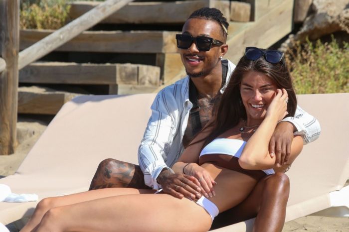 Rebecca Gormley Spotted In Bikini With Boyfriend Biggs Chris On The Beach