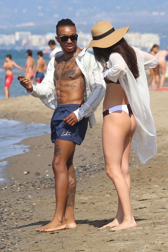 Rebecca Gormley Spotted In Bikini With Boyfriend Biggs Chris On The Beach