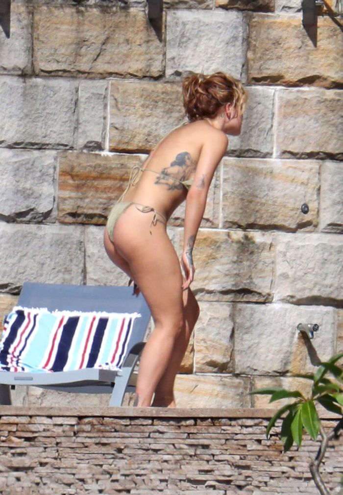 Rita Ora Tanning In Bikini Under The Sun In Sydney