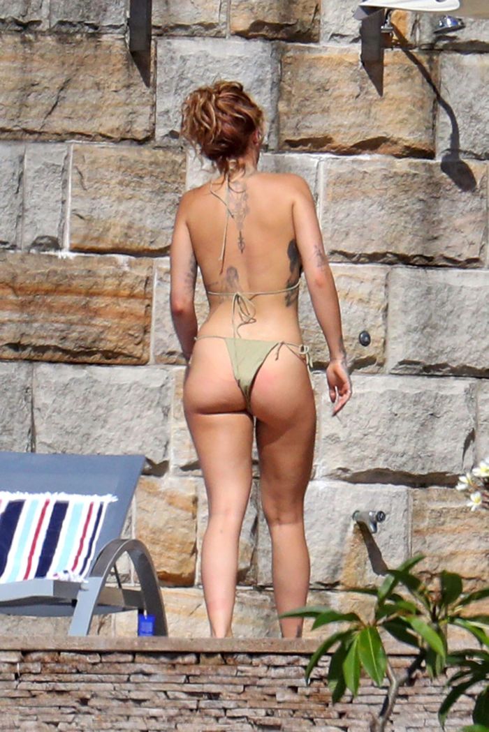 Rita Ora Tanning In Bikini Under The Sun In Sydney