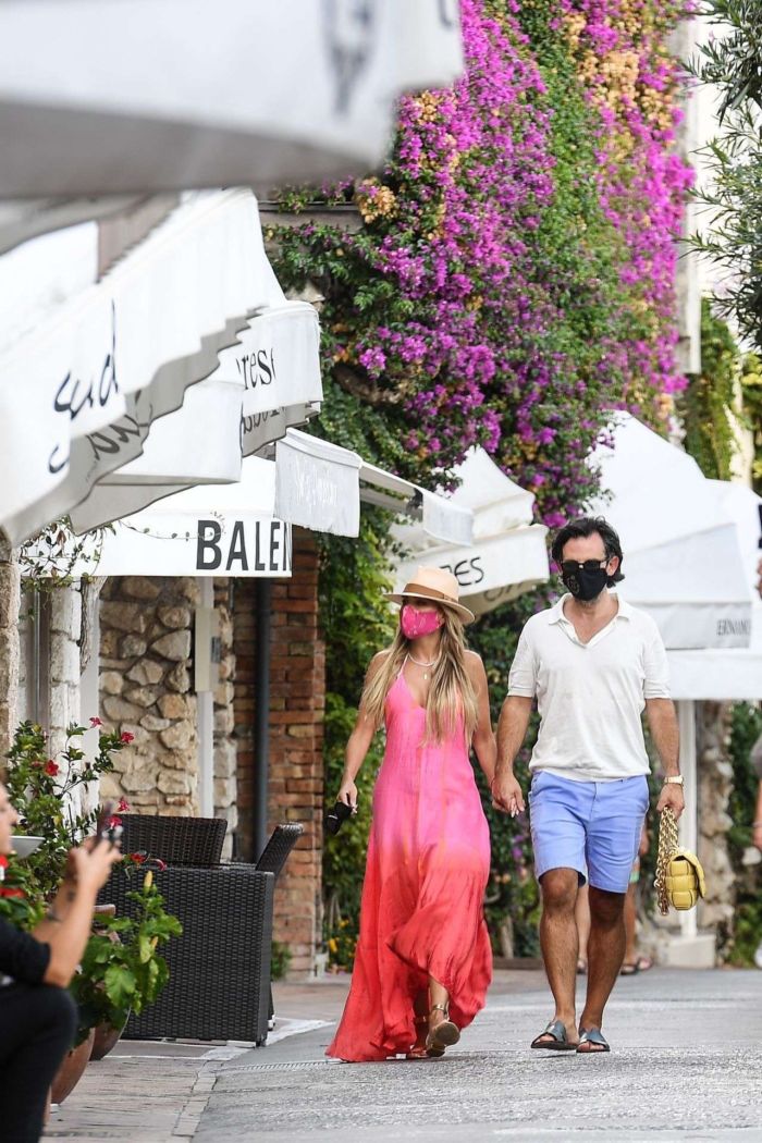 Sylvie Meis In Bikini With Hubby Niclas Castello During Their Honeymoon In Capri