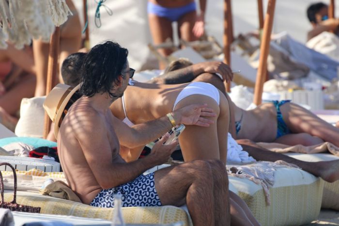Sylvie Meis In White Bikini With Boyfriend Niclas Castello At The Beach In Saint-Tropez
