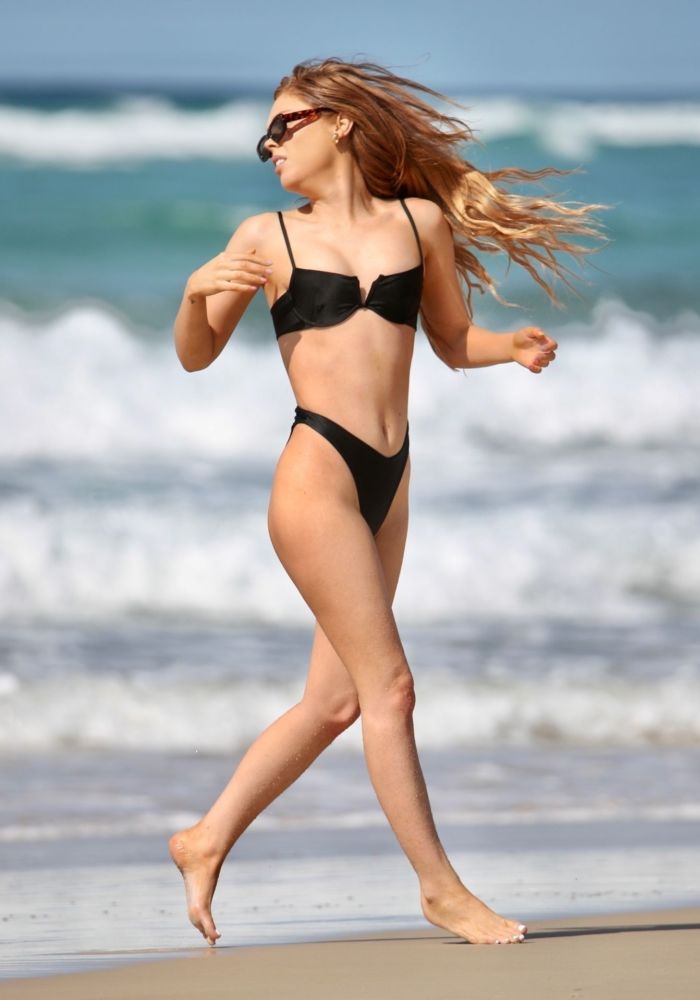 Zoe-Clare McDonald On A Bikini Vacation In Gold Coast, Australia