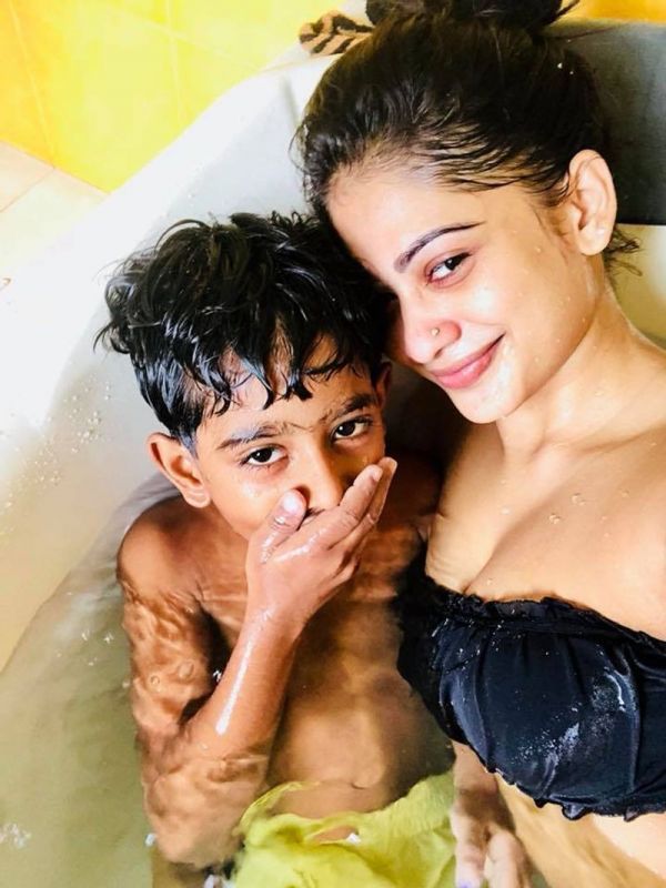 Sri Lankan Actress And Model Piumi Hansamali's Viral Photos