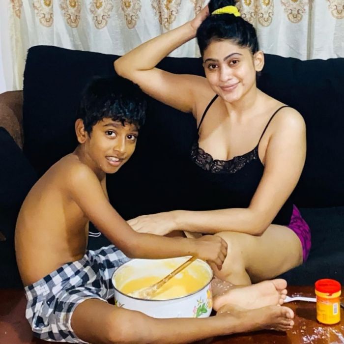 Sri Lankan Actress And Model Piumi Hansamali's Viral Photos